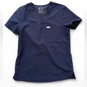 FIGS scrub top “Catarina” style, size XS in navy. EUC!